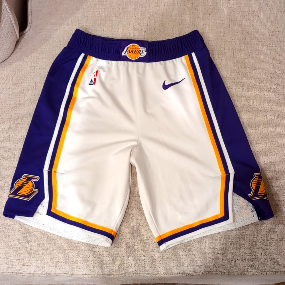 Los Angeles Lakers Nike Swingman Shorts